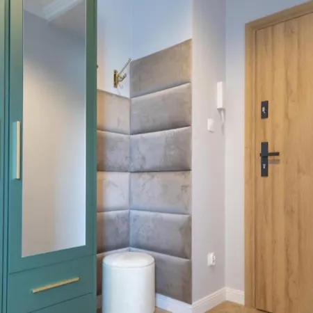 The 10 Nimf Ma I Kapiel Piwna Apartment
