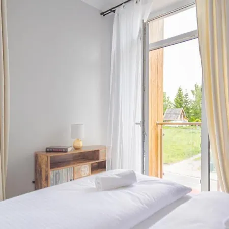 The 10 Nimf Ma I Kapiel Piwna Apartment
